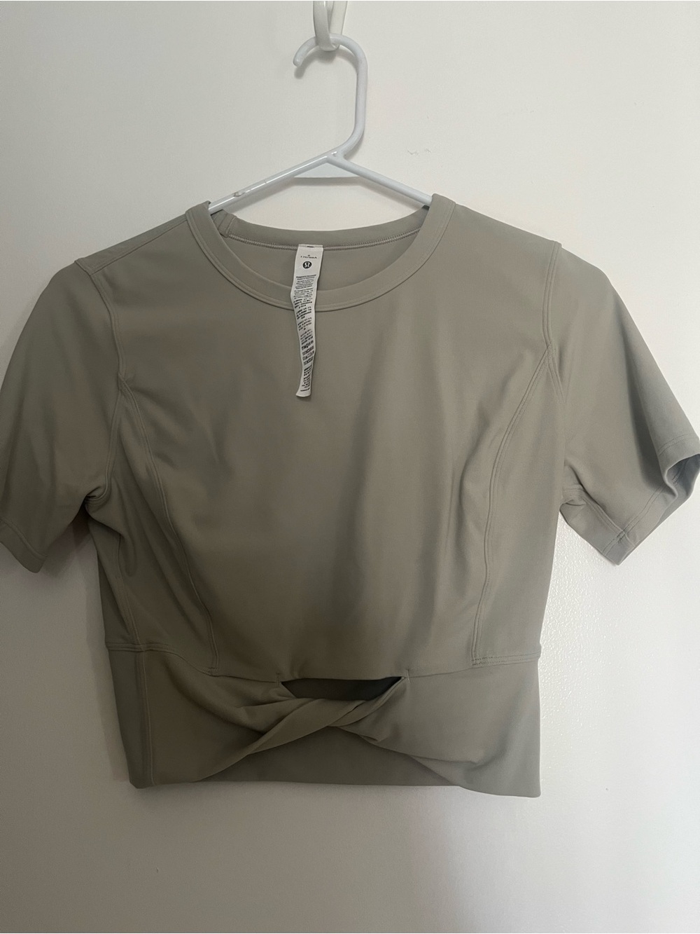 lululemon athletica Taupe Twist-Front Crop Top